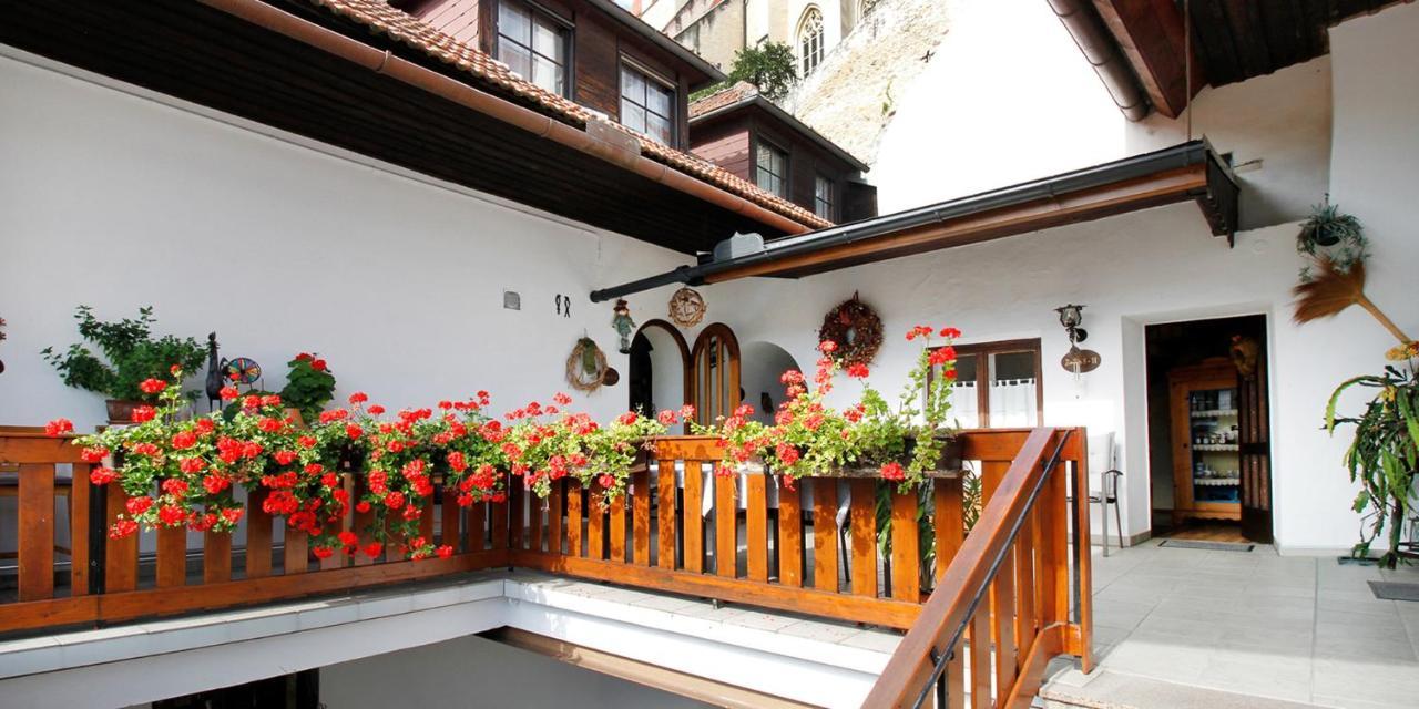 Pension Gaestehaus Heller Вайсенкирхен-ин-дер-Вахау Экстерьер фото